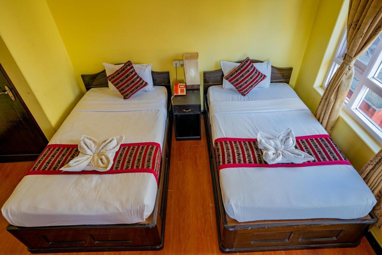Hotel Bougainvillea Pokhara Extérieur photo