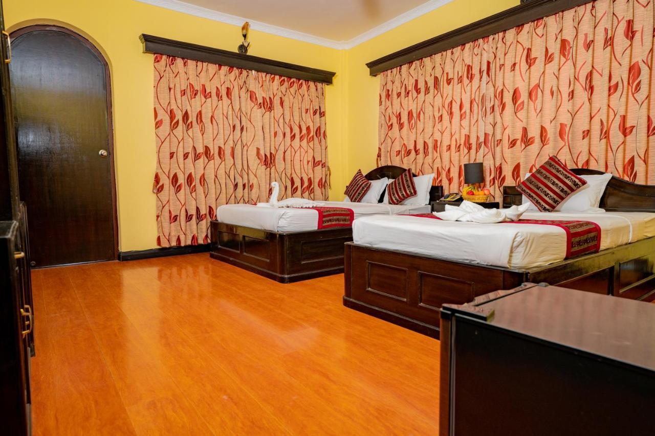 Hotel Bougainvillea Pokhara Extérieur photo