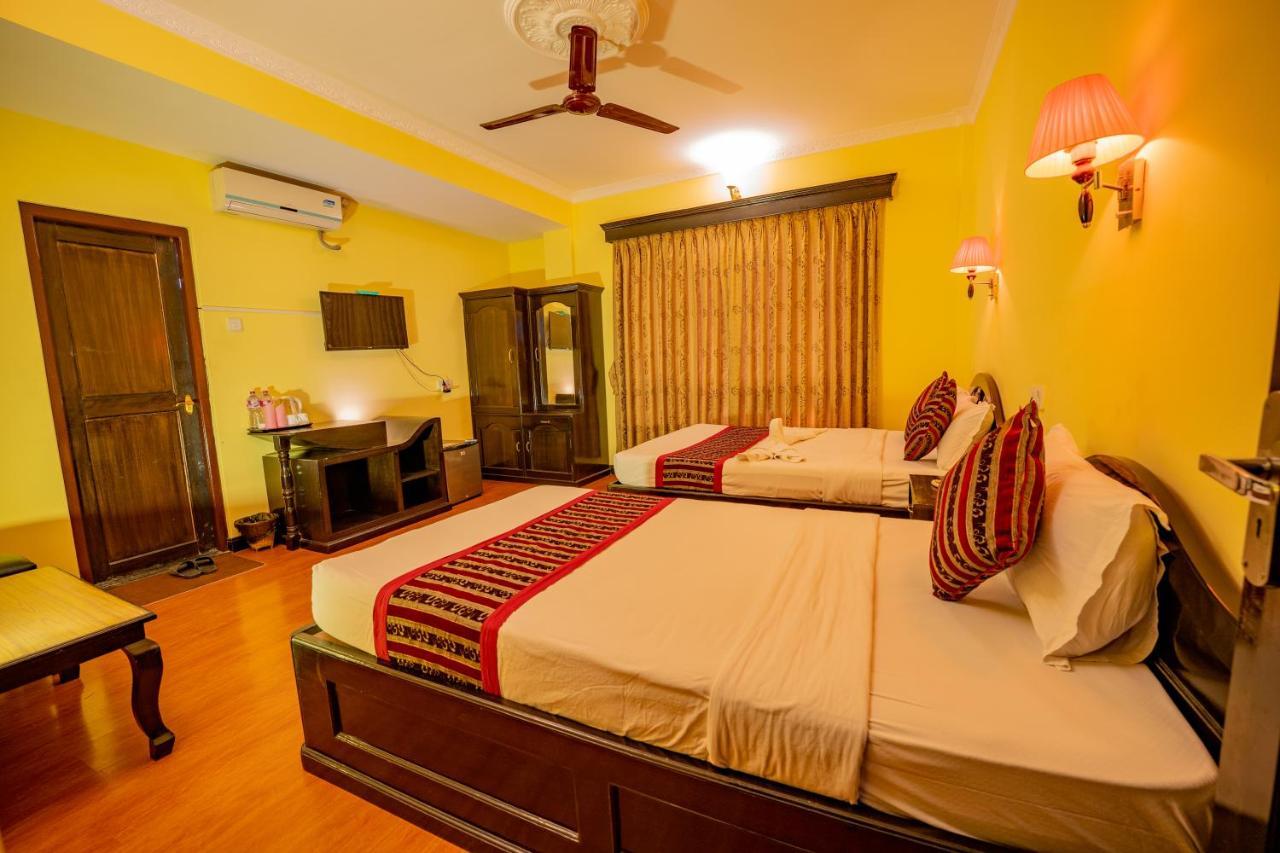 Hotel Bougainvillea Pokhara Extérieur photo