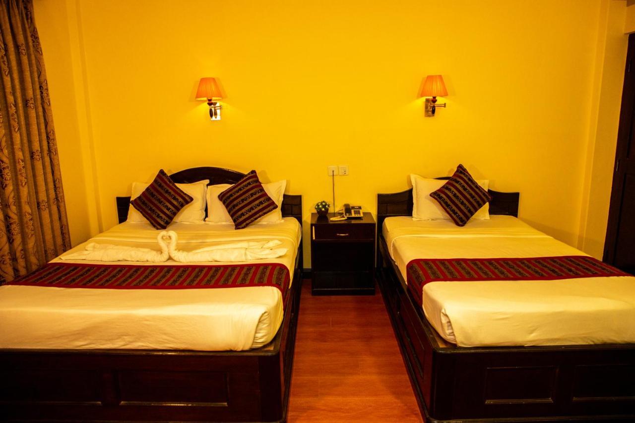 Hotel Bougainvillea Pokhara Extérieur photo