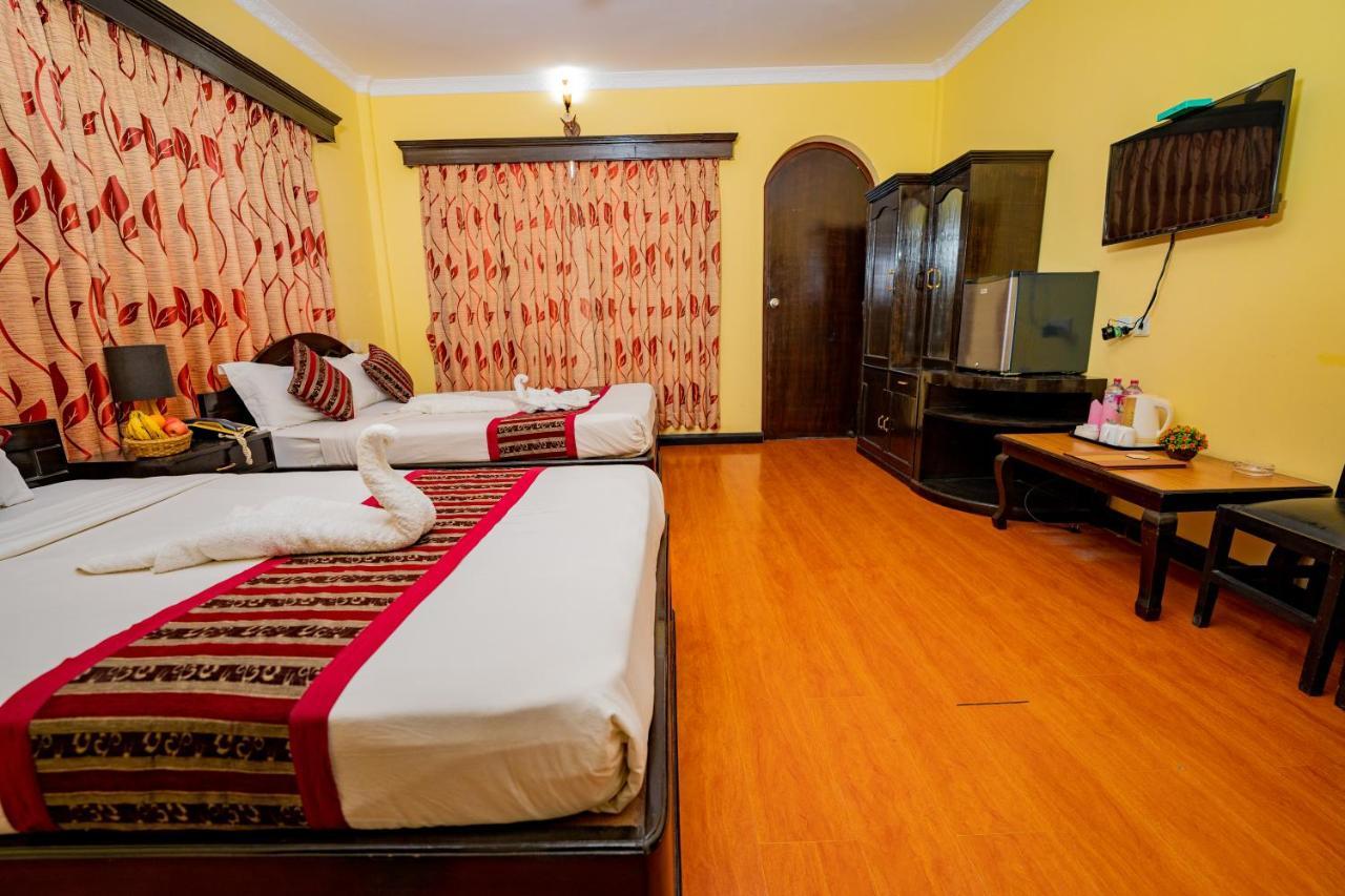 Hotel Bougainvillea Pokhara Extérieur photo